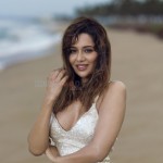 Raiza Wilson 5 Kadhalikka Yarumillai Actress Raiza Wilson Sexy Beach Photos