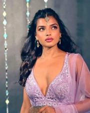 Kannitheevu Movie Actress Ashna Zaveri Pictures 03