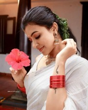 Malayalam Actress Anju Kurian Onam Photoshoot Pictures