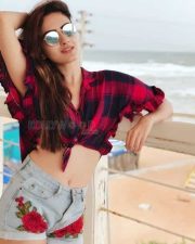 Model Zaara Yesmin Sexy Photos