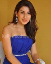 Parul Gulati Sexy Photos