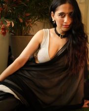 Seductive Sanjeeda Sheikh in a Black and White Saree with an Off White Bralette Photos 01 Seductive Sanjeeda Sheikh in a Black and White Saree with an Off White Bralette Photos 01