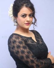 Sexy Actress Shruti Sodhi Pictures