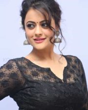 Sexy Actress Shruti Sodhi Pictures