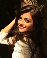 Sexy And Beautiful Ashna Zaveri Photoshoot Pictures