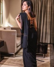 Sexy New Zealand Actress and Singer Shirley Setia in a Black Sleeveless Corset Blouse with a Black Pre Draped Saree Pictures 03