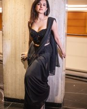 Sexy New Zealand Actress and Singer Shirley Setia in a Black Sleeveless Corset Blouse with a Black Pre Draped Saree Pictures 07