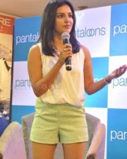 Sexy Priya Anand At Pantaloons Store Launch Photos