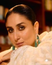 Shining Kareena Kapoor at GJEPC Gems and Jewellery Show 2024 Photos 01