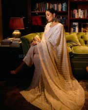 Shining Kareena Kapoor at GJEPC Gems and Jewellery Show 2024 Photos 02