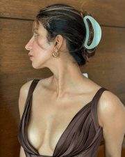 Silence 2 The Night Owl Bar Shootout Actress Parul Gulati Sexy Candid Photos 04