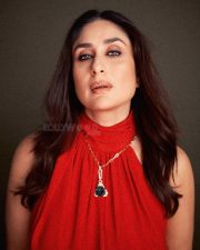 Sophisticated Actress Kareena Kapoor in a Red Halter Dress Photos 04 Sophisticated Actress Kareena Kapoor in a Red Halter Dress Photos 04