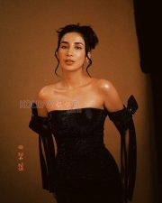 Stunning Actress Parul Gulati in a Black Sequined Off Shoulder Gown Photos 04 Stunning Actress Parul Gulati in a Black Sequined Off Shoulder Gown Photos 04