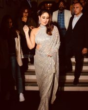 Stunning Kareena Kapoor Khan in a Silver Sequin Saree with a High Neck Halter Blouse Photos 05 Stunning Kareena Kapoor Khan in a Silver Sequin Saree with a High Neck Halter Blouse Photos 05