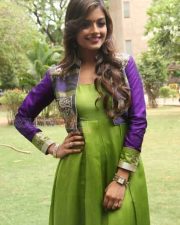 Tamil Actress Ashna Zaveri Pictures