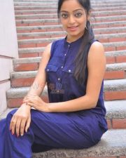 Tamil Actress Janani Iyer Pictures