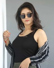 Taxiwala Heroine Priyanka Jawalkar Sexy Photos