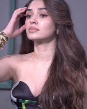 Telugu Beauty Krithi Shetty in a Strapless Off Shoulder Dress Picture 01 Telugu Beauty Krithi Shetty in a Strapless Off Shoulder Dress Picture 01