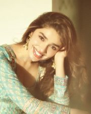 Telugu Diva Krithi Shetty in a Traditional Ethnic Kurti Photos 06