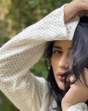 Telugu actress priyanka jawalkar glam photoshoot pictures