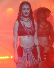 Thikka Movie Heroine Farah Karimi Pictures