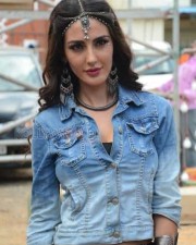 Thikka Movie Heroine Farah Karimi Pictures