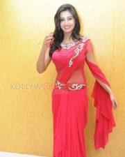 Tollywood Actress Shamili Sexy Saree Photos