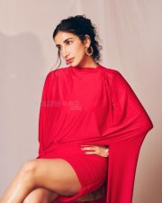 Tu Yaa Main Actress Parul Gulati in a Minimalist Black Ensemble Photos 01 Tu Yaa Main Actress Parul Gulati in a Minimalist Black Ensemble Photos 01