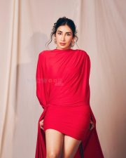 Tu Yaa Main Actress Parul Gulati in a Minimalist Black Ensemble Photos 03 Tu Yaa Main Actress Parul Gulati in a Minimalist Black Ensemble Photos 03
