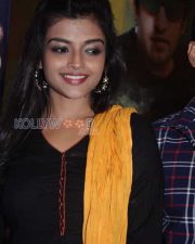 Vallavanukku Pullum Aayudham Ashna Zaveri Photos