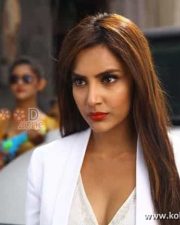 Vanakkam Chennai Heroine Priya Anand Photos