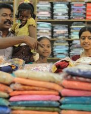 Vellai Yaanai Movie Photos