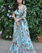 Actress Aashika Ranganath at Amigos Movie Press Meet Pictures 19
