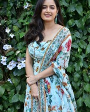 Actress Aashika Ranganath at Amigos Movie Press Meet Pictures 20