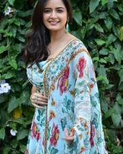 Actress Aashika Ranganath at Amigos Movie Press Meet Pictures 24