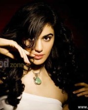 Actress Adah Sharma Latest Sexy Pictures