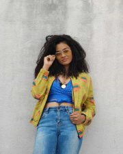 Actress Gayathrie Photoshoot Stills