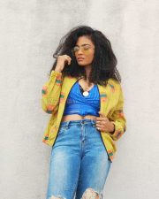 Actress Gayathrie Photoshoot Stills