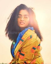 Actress Gayathrie Photoshoot Stills