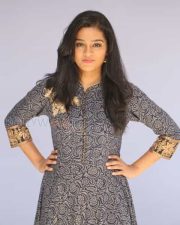 Actress Gayathrie Shankar Photos