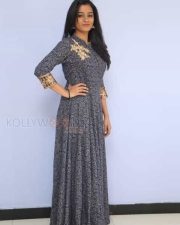 Actress Gayathrie Shankar Photos