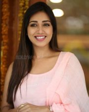 Actress Nivetha Pethuraj at Dhamki Interview Pictures 37