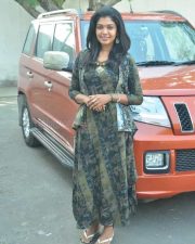 Actress Riythvika At Onnaigal Jaakiradhai Movie Press Meet Stills