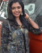 Actress Riythvika At Onnaigal Jaakiradhai Movie Press Meet Stills