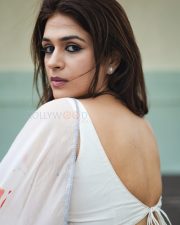Actress Shraddha Das in a White Saree with Backless Blouse Photo 01