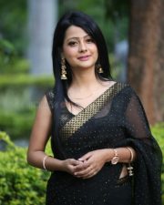 Actress Shubhangi Pant at Rave Naa Cheliya Trailer Launch Pictures