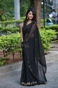 Actress Shubhangi Pant at Rave Naa Cheliya Trailer Launch Pictures