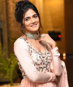 Actress Simran Chowdary at Sehari Movie Pre Release Event Photos 17