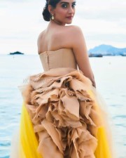 Actress Sonam Kapoor Latest Photoshoot Pictures