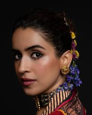 Attractive Sanya Malhotra in a Multi Colored Sleeveless Plunging Neckline Kamya Blouse with a Floor Length Skirt Pictures 04